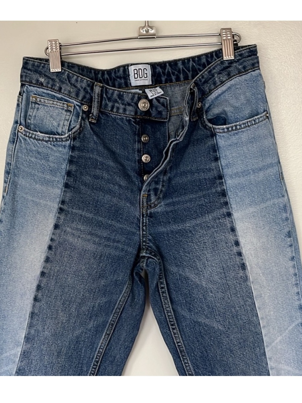 BDG Urban Outfitters Jessye Two-Tone
Patchwork Jeans Blue Size 27 - Picture 3 of 9